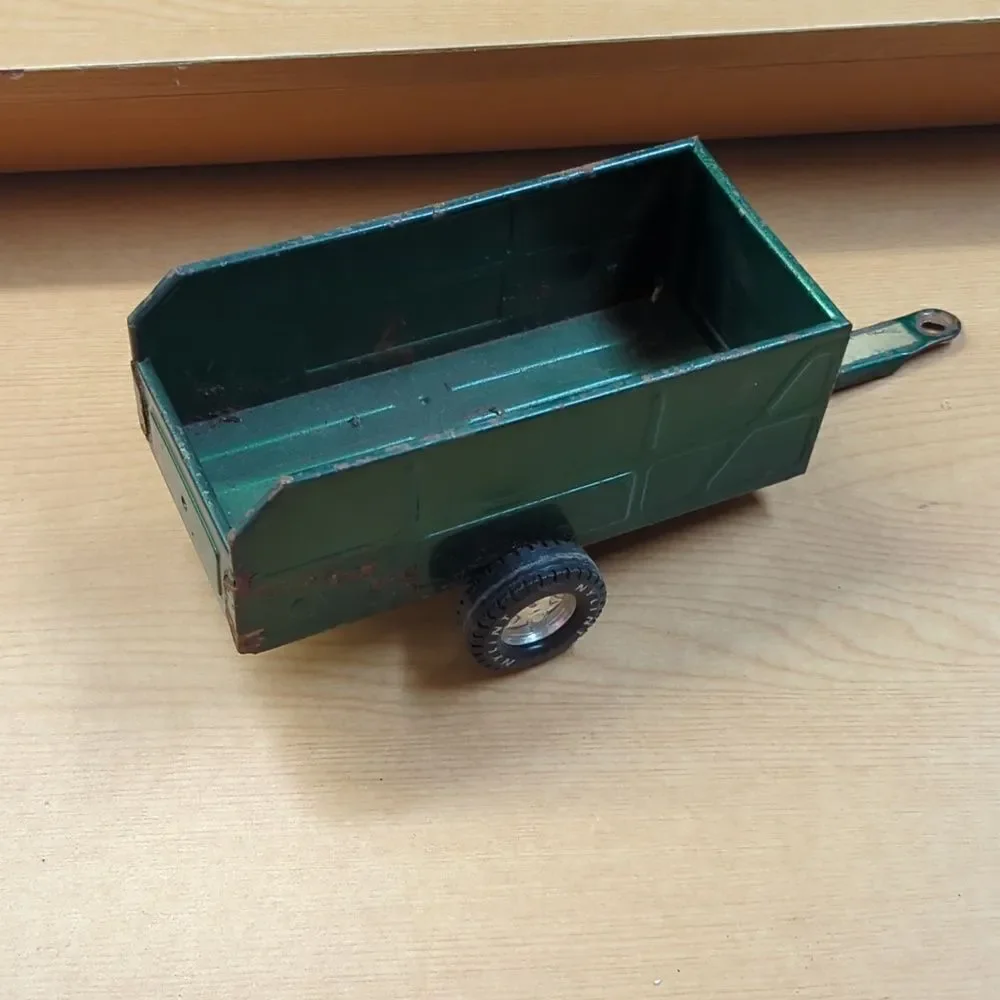 2- Vintage Metal Nylint Toy Wagon Trailer Metallic Green 6” x 3” w/ 2.75” Tongue